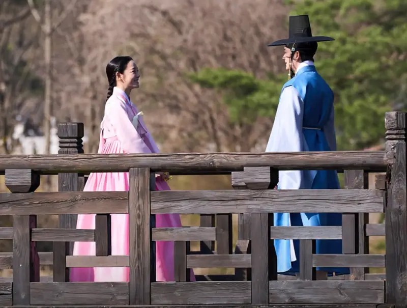 Lee Gang e Park Dal I em seu primeiro encontro desastroso
