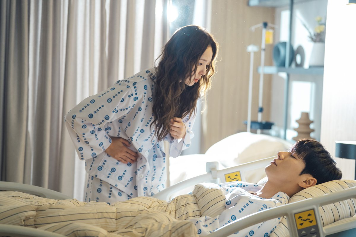 Kim Young Kwang e Chae Soo Bin no dorama Um Choque de Amor da Netflix.