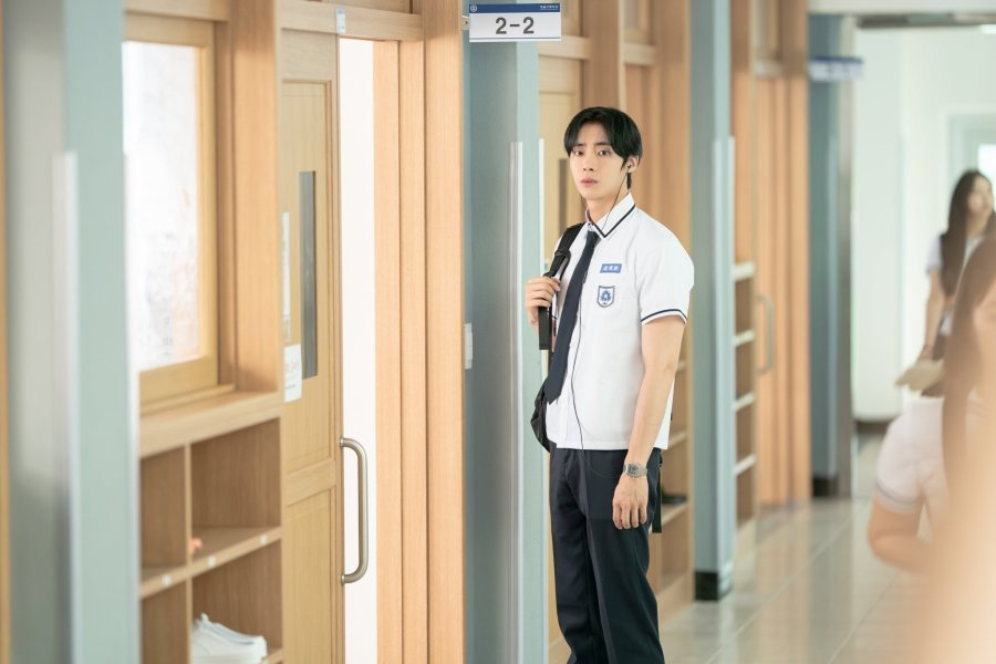 Jae-Won em ambiente hospitalar