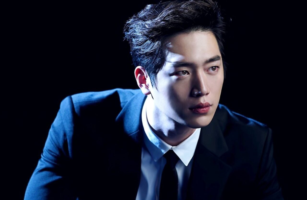 Retrato do ator sul-coreano Seo Kang Joon