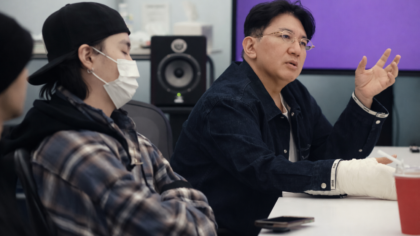 BTS: documentário gera polêmica e Bang Si Hyuk é criticado por fãs
