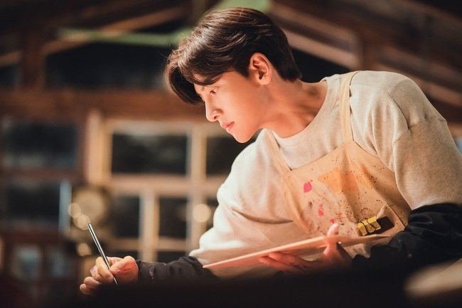  Ji Chang-wook em cena no drama Apaixonados na Cidade.