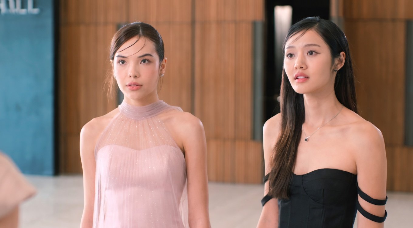 O casal de atrizes Sonya e Lookmhee no dorama Affair.