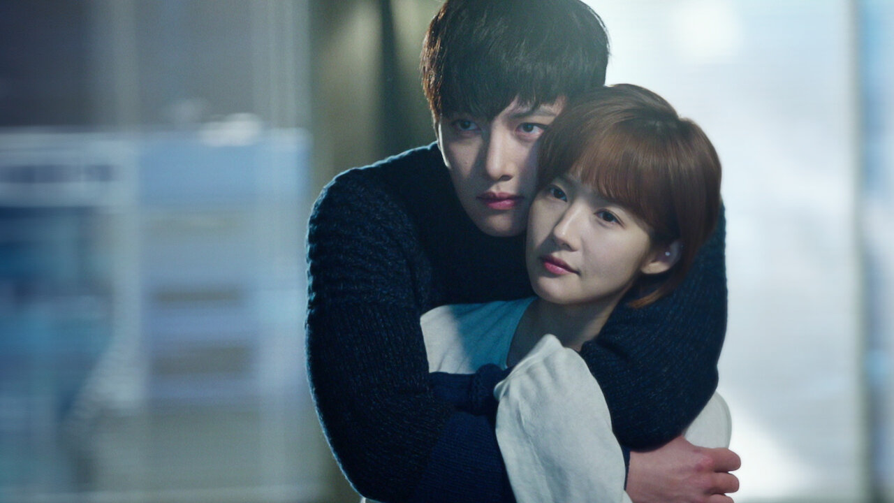 O ator Ji Chang-wook caracterizado como o mensageiro noturno O Curandeiro.