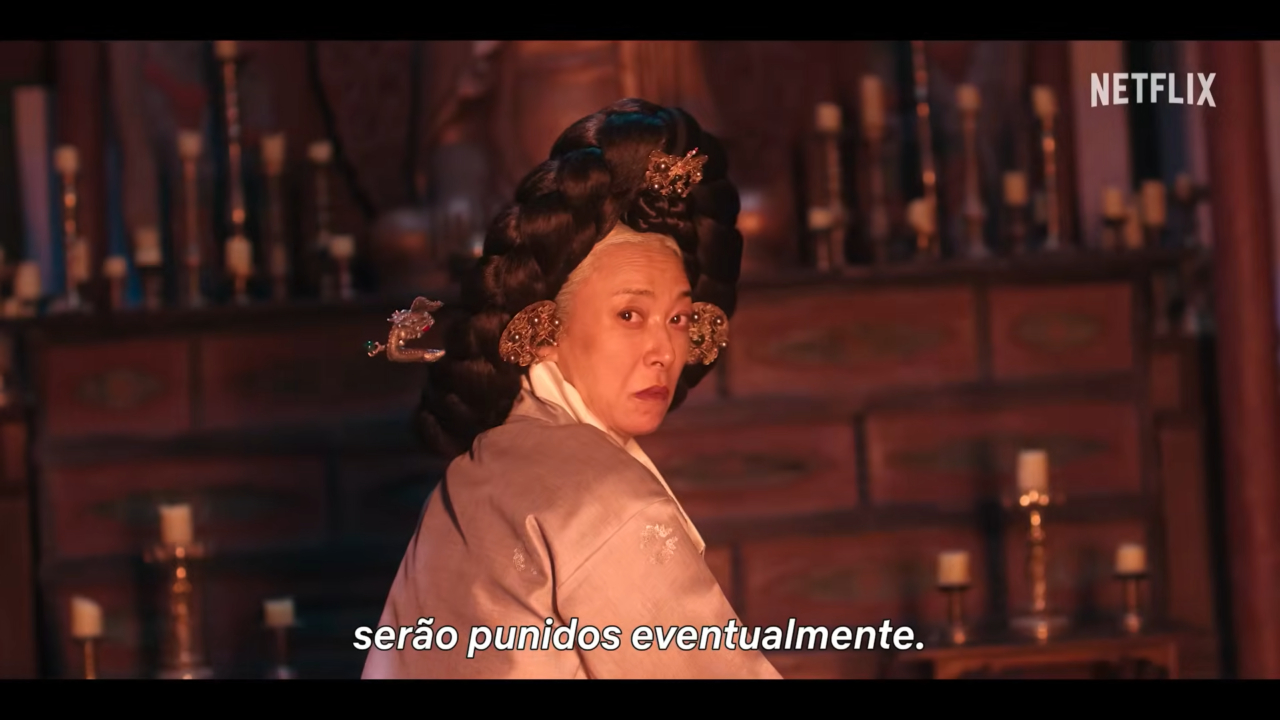 A Leste do Palácio cena