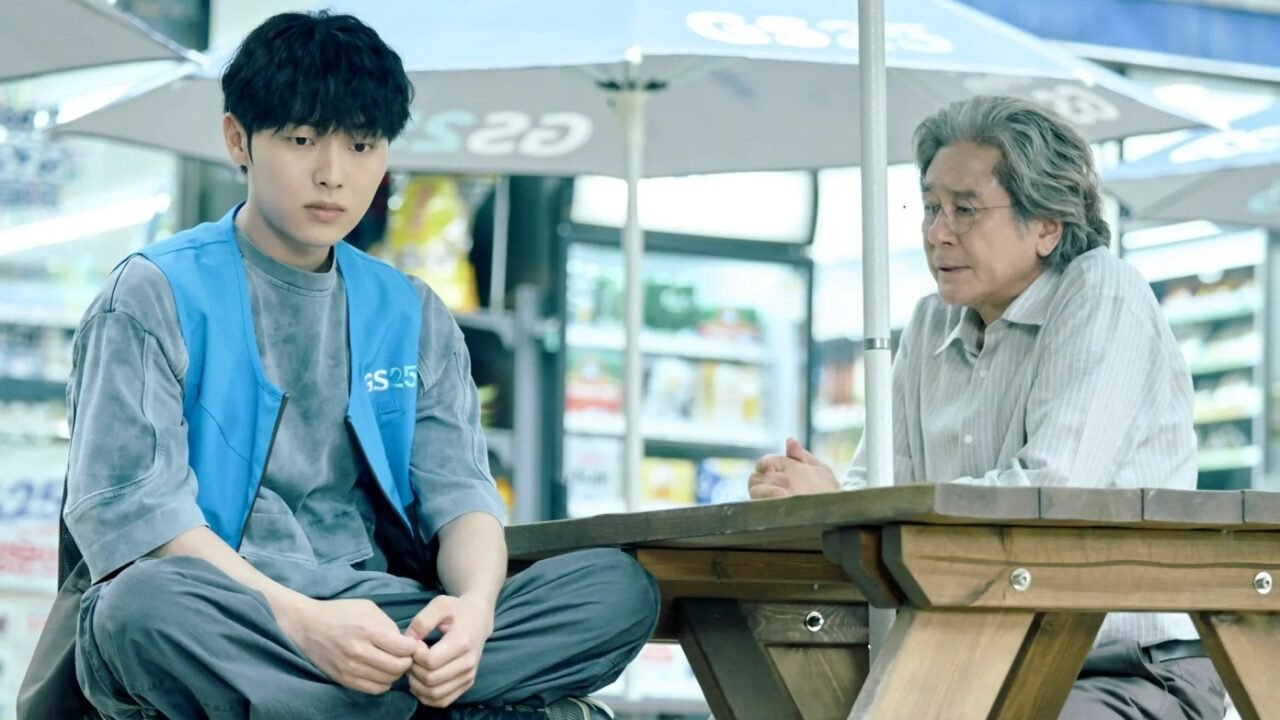 O professor Heo Mun Oh e o estudante Lee Kang em um momento de tensão durante um encontro no dorama Notas de Última Fila