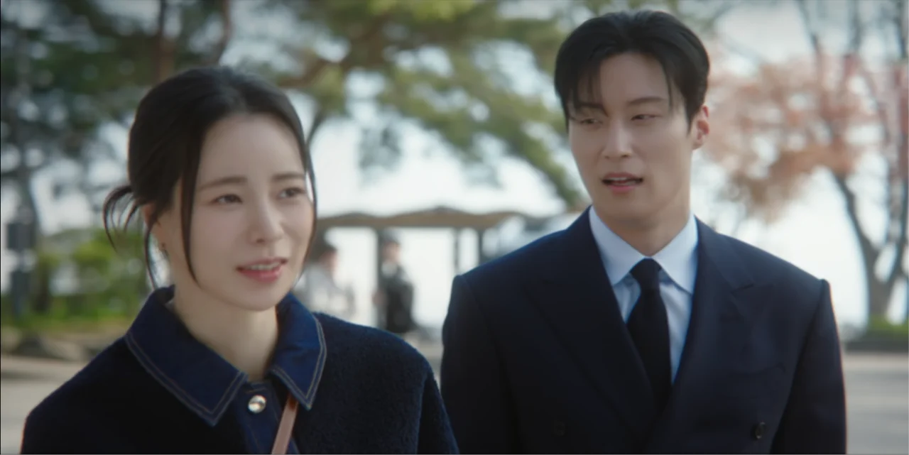 Kang Dan Sim e Cha Se Gye em cena do dorama My Royal Nemesis