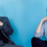 Seo In-guk e Park Ji-hyun detalham o esgotamento corporativo em See You at Work Tomorrow!