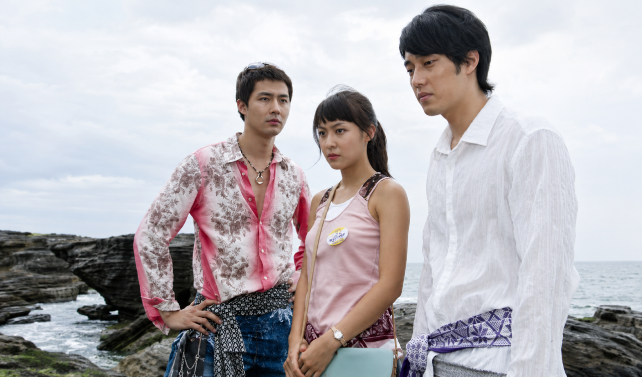 Os atores So Ji Sub, Ha Ji Won e Jo In Sung na série Memories of Bali.