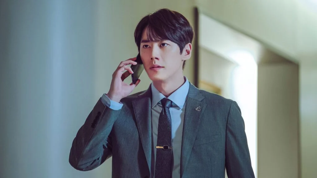 Lee Jun Young interpretando o ambicioso Kang In Ha