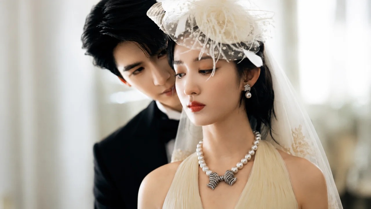 Os atores Zhang Linghe e Wang Churan atuando no dorama chinês Overdo.