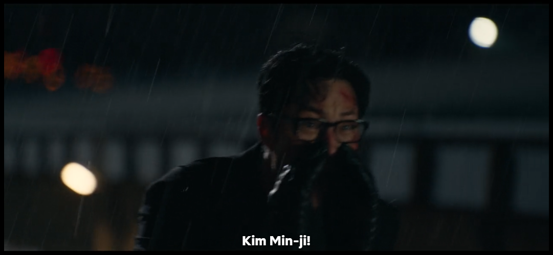 Kim Bujang e Kim Min Ji em cenários próximos, separados por elementos visuais no cenário.