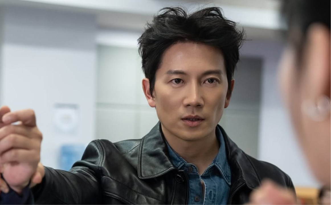 Ji Sung como Park Hae Kang