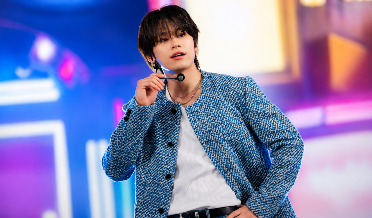 Cha Woo Min caracterizado como o diretor Lee Chan em My Bias, My Boss.