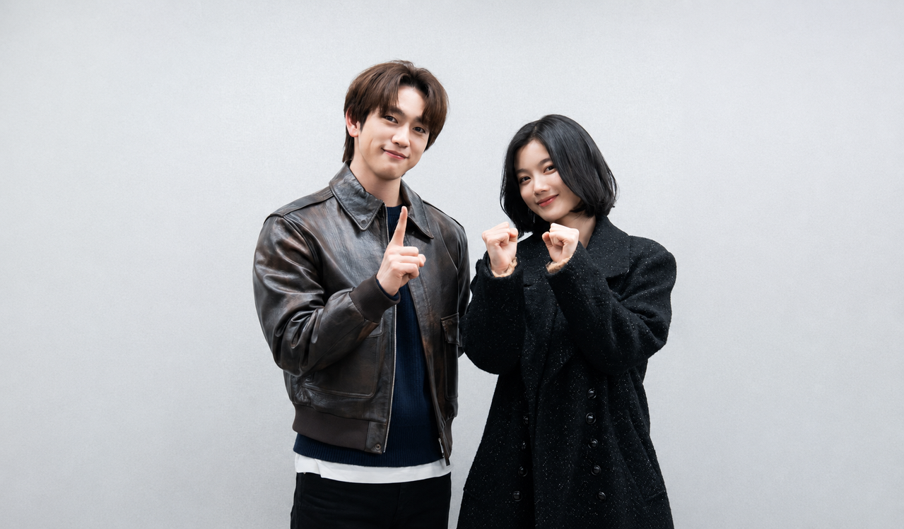 Kim Yoo Jung e Park Jin Young, atores principais do dorama 100 Days of Deception.