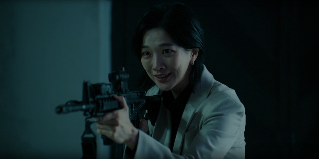 A atriz Jung Yun Ha interpretando a personagem Jin Kusanagi.