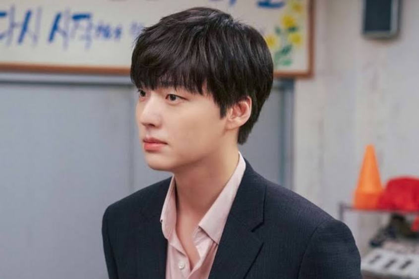 O ator Ahn Jae Hyun.