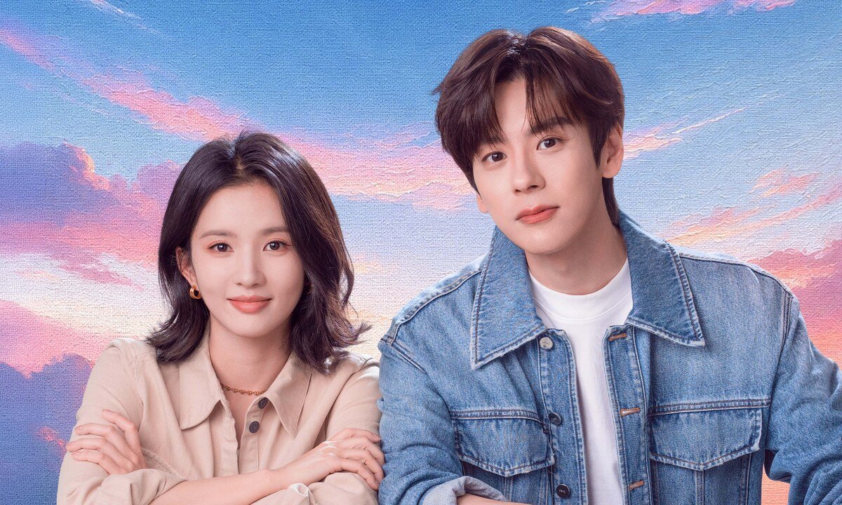 Além das Nuvens – Liu Xiening and Miles Wei Liu Xiening and Miles Wei together in a promotional image for the Chinese drama Além das Nuvens