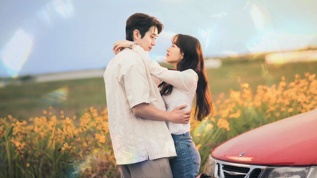 Choi Woo-shik e Park Bo-young em Um Amor de Cinema