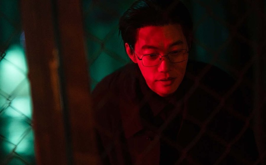 O ator Park Yoon Ho atuando como o falso Je Moon Jae.