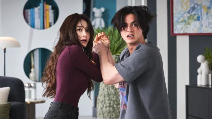 Os atores Kim Hye Soo e Kim Ji Hoon caracterizados no dorama Além da Traição.