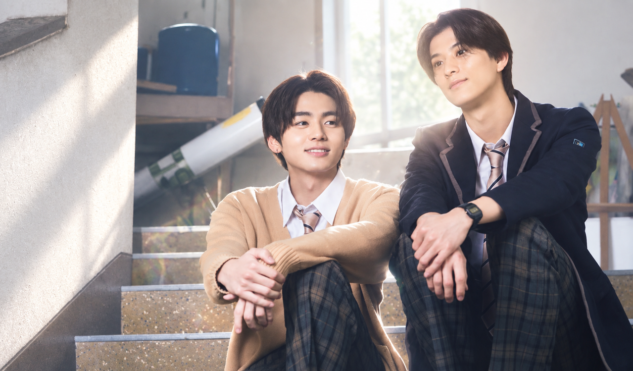 Kanata e Akira juntos no BL japonês Contrast